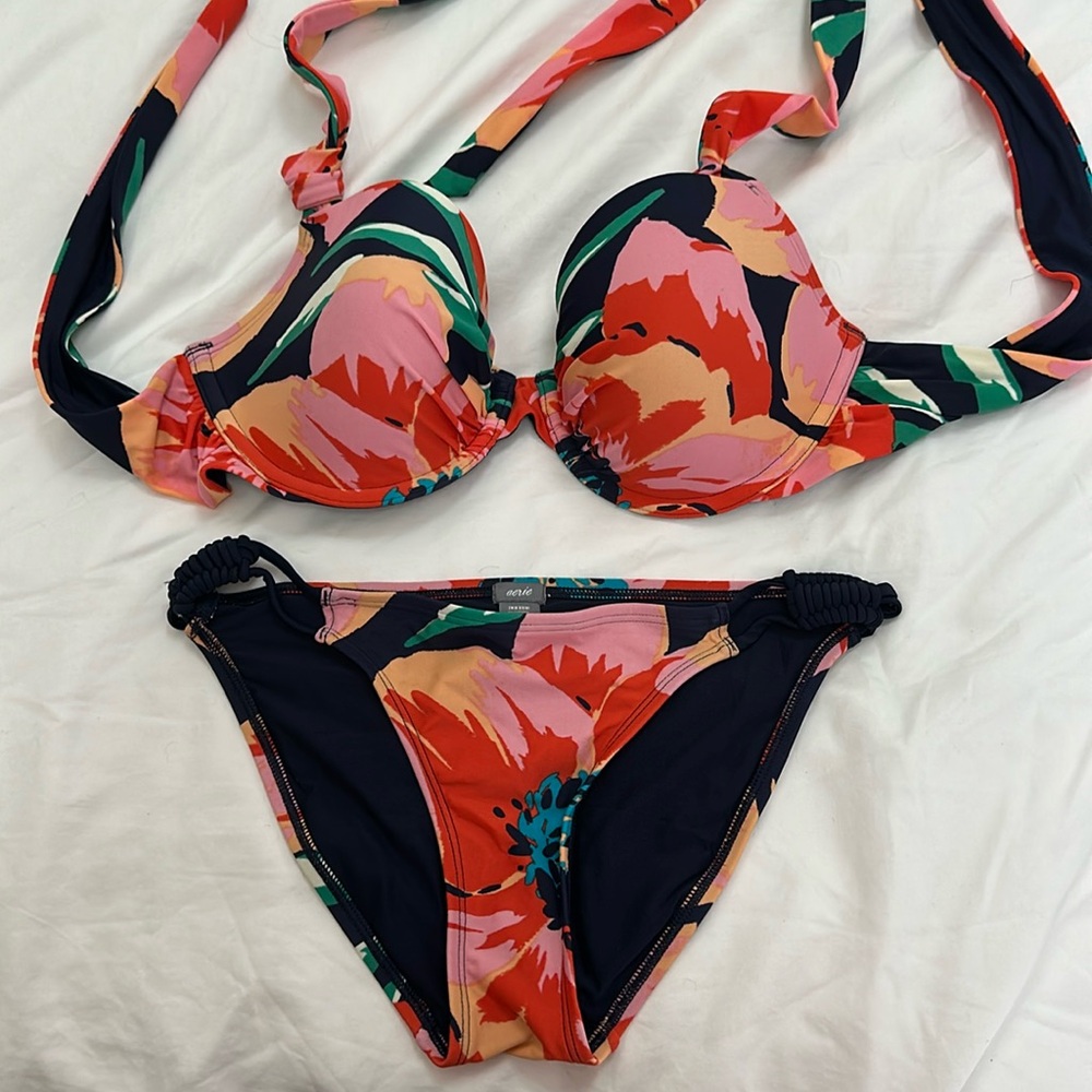 Aerie Floral Bikini - 34DD Top / Sm Bottom
